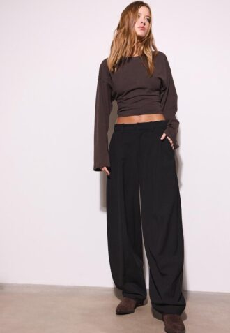 Elegante Baggy-Hose mit Nahtdetails