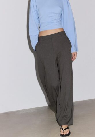 Elegante Baggy-Hose mit Nahtdetails