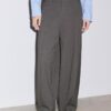 Elegante Baggy-Hose mit Nahtdetails Elegante Baggy-Hose mit Nahtdetails