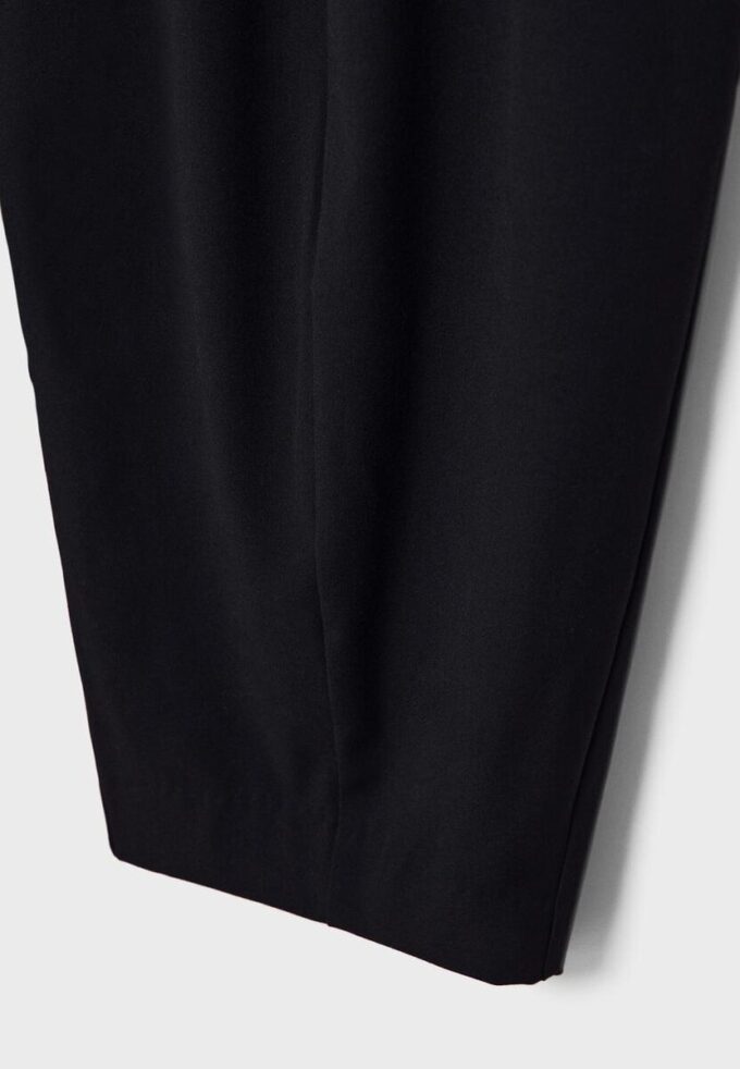 Elegante Baggy-Hose mit Nahtdetails