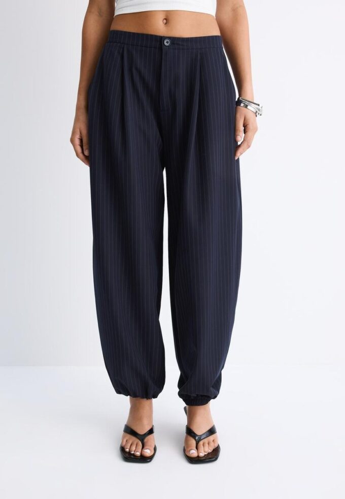 Elegante Hose im Balloon Fit-Schnitt Elegante Hose im Balloon Fit-Schnitt