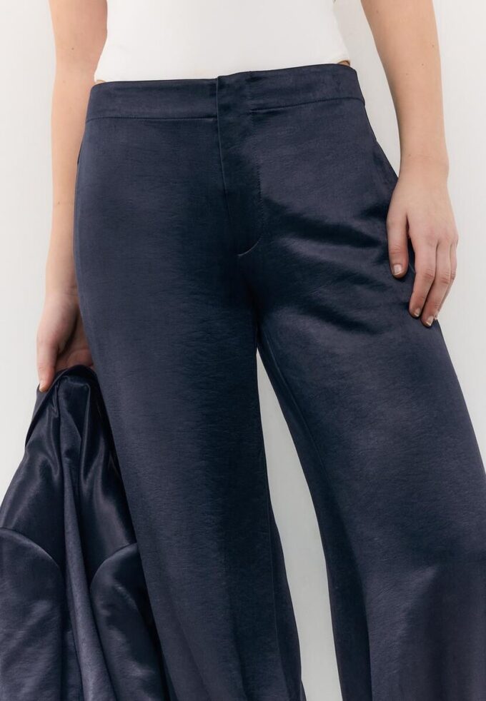 Elegante Satin-Ballon-Hose