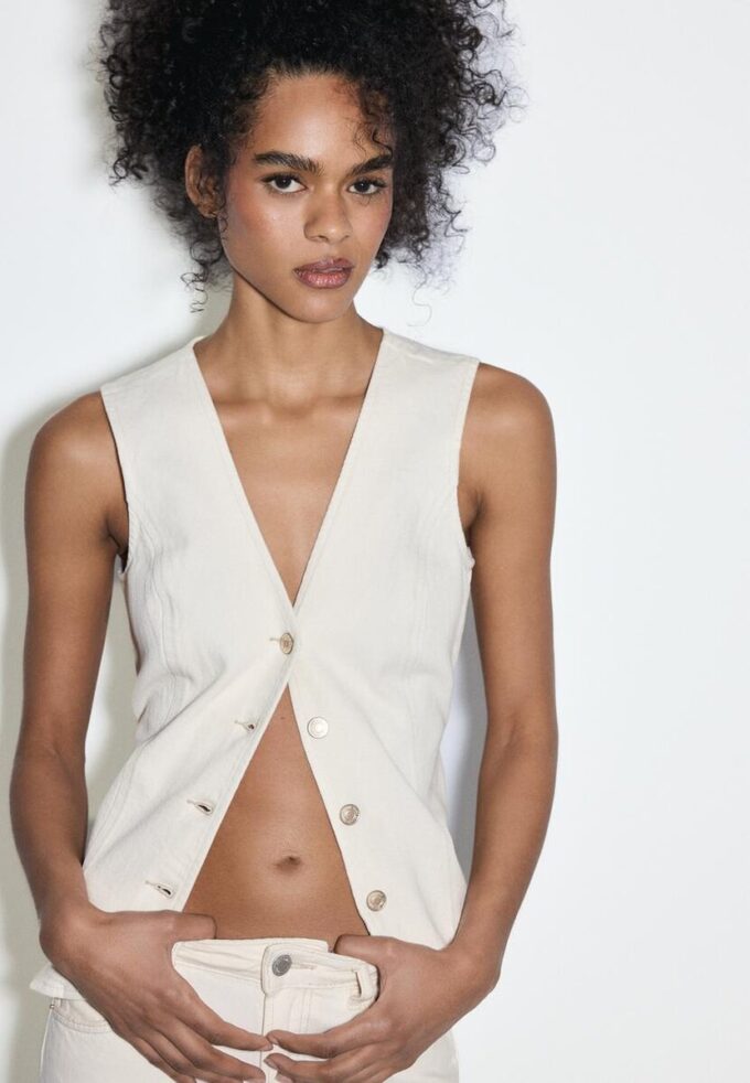 Eng anliegendes Denim-Oberteil Eng anliegendes Denim-Oberteil