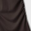 Figurbetontes kurzes Kleid mit Rüschen Figurbetontes kurzes Kleid mit Rüschen