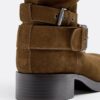 Flache Stiefeletten aus Leder mit Schnalle
