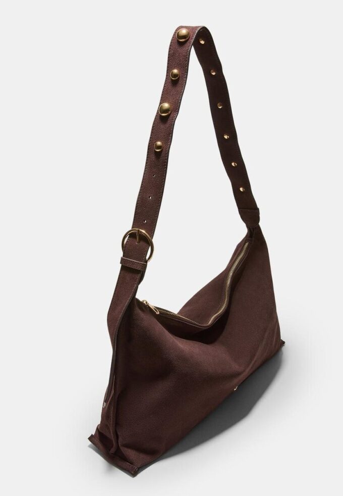 Flache Umhängetasche mit Nieten, 100 % Leder