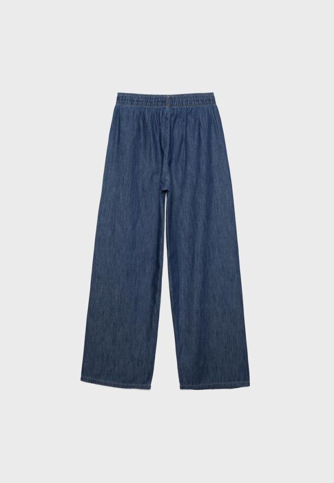 Fließende Denim-Hose mit Kordelzug Fließende Denim-Hose mit Kordelzug