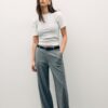Fließende, elegante Hose mit geradem Bein und Gürtel
