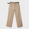 Fließende, elegante Hose mit geradem Bein und Gürtel