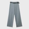 Fließende, elegante Hose mit geradem Bein und Gürtel