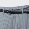 Fließende, elegante Hose mit geradem Bein und Gürtel