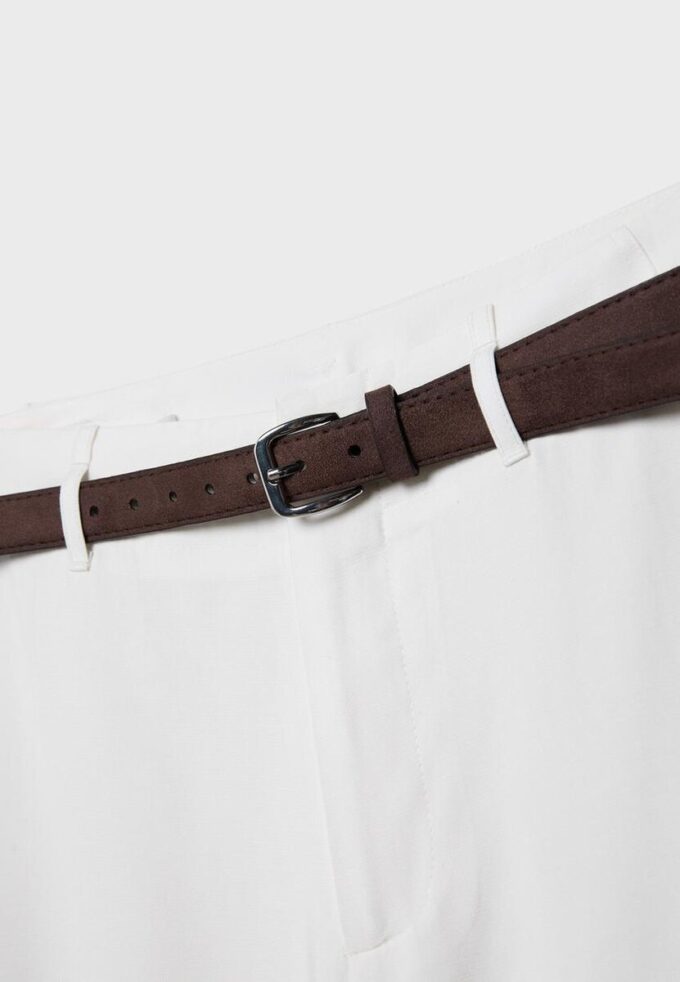 Fließende, elegante Hose mit geradem Bein und Gürtel