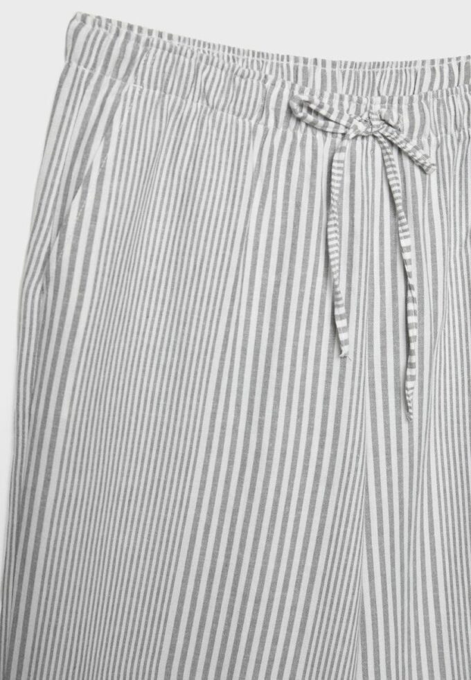 Fließende, gestreifte Leinen-Mischung-Hose Fließende, gestreifte Leinen-Mischung-Hose