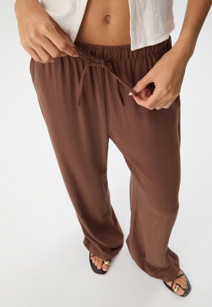 Fließende Hose in Leinenoptik Fließende Hose in Leinenoptik