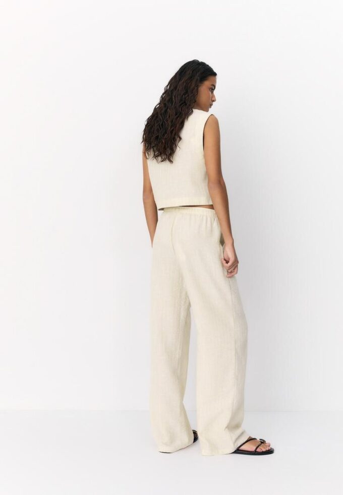 Fließende Hose mit Metallic-Fäden in Leinenoptik Fließende Hose mit Metallic-Fäden in Leinenoptik