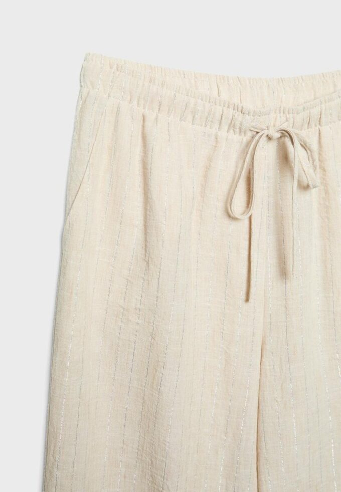 Fließende Hose mit Metallic-Fäden in Leinenoptik Fließende Hose mit Metallic-Fäden in Leinenoptik