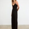 Fließender Jumpsuit mit Trägern