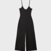 Fließender Jumpsuit mit Trägern