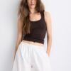 Geripptes T-Shirt mit Racerback