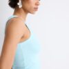 Geripptes T-Shirt mit Racerback Geripptes T-Shirt mit Racerback