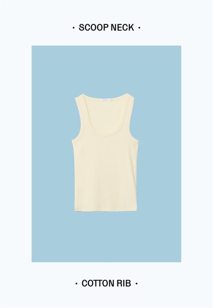Geripptes T-Shirt mit Racerback Geripptes T-Shirt mit Racerback