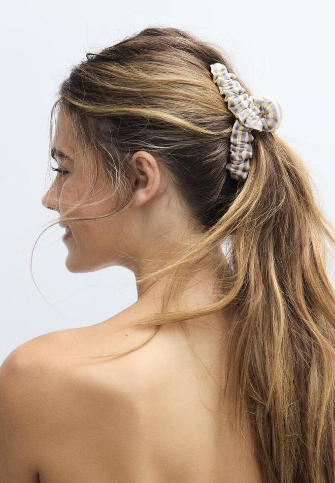 Gestreifte gewebte Haarspange