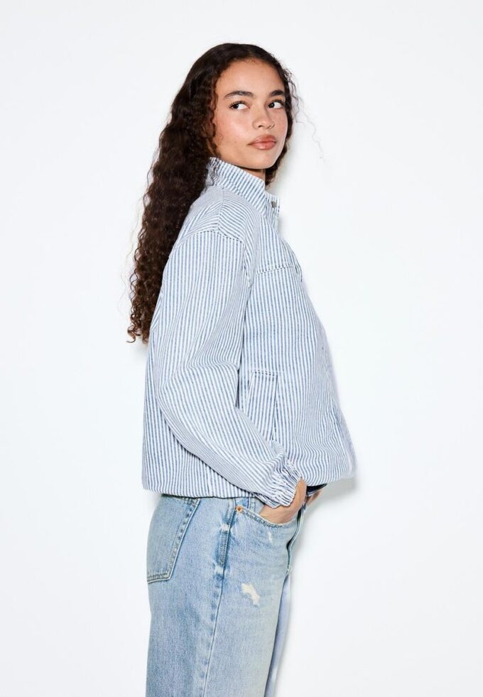 Gestreifte Jeansjacke
