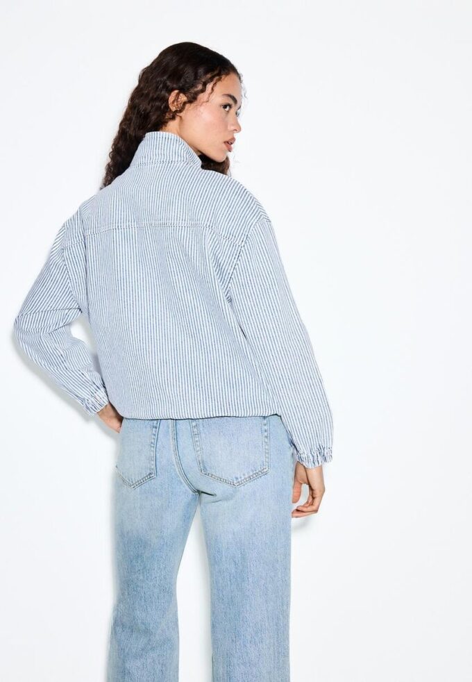 Gestreifte Jeansjacke