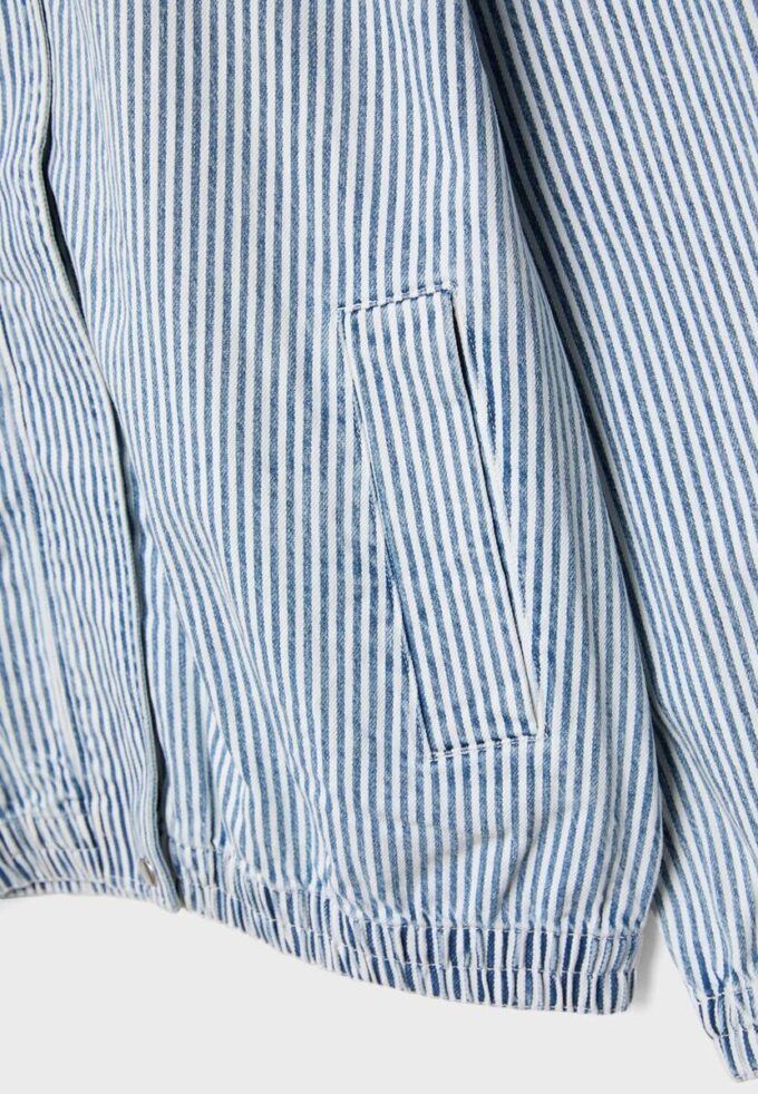 Gestreifte Jeansjacke