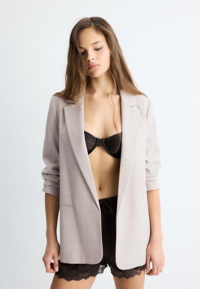 Gestreifter offener Blazer Gestreifter offener Blazer