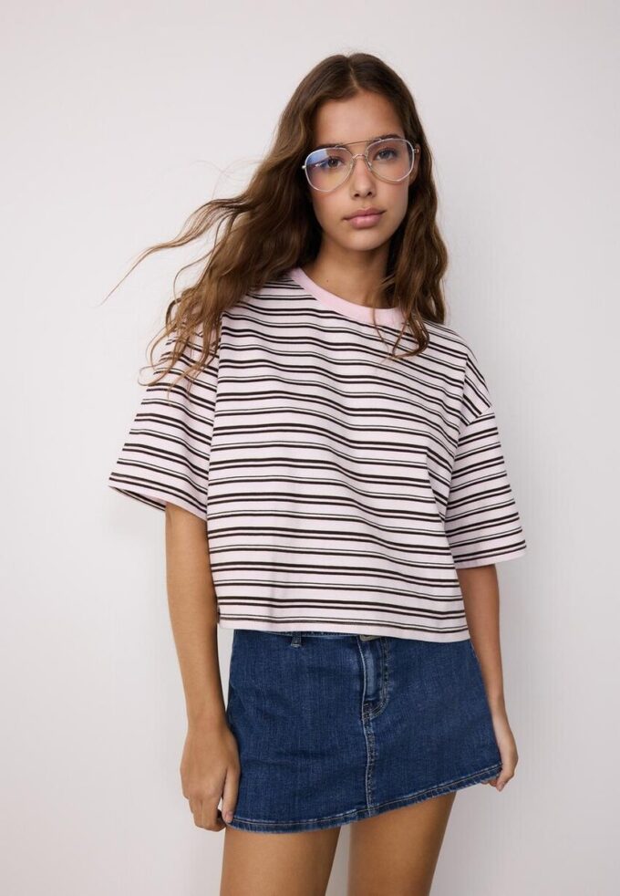 Gestreiftes Kurzarm-T-Shirt