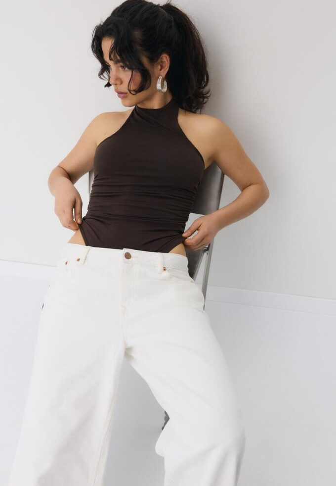 Halter-Body