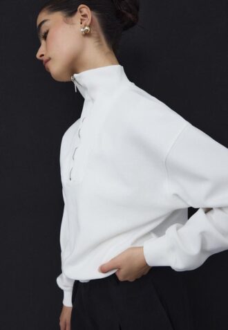 Hochgeschlossenes Sweatshirt mit Reißverschluss