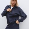 Hochgeschlossenes Sweatshirt mit Reißverschluss Hochgeschlossenes Sweatshirt mit Reißverschluss