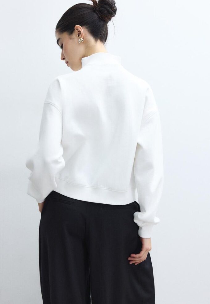Hochgeschlossenes Sweatshirt mit Reißverschluss