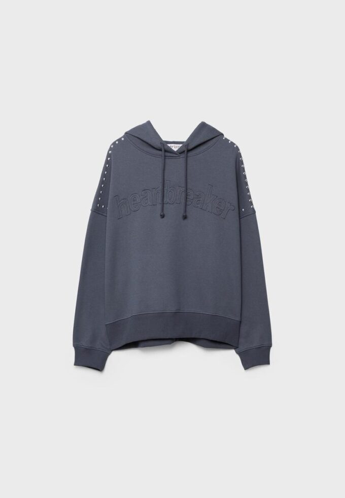 Hoodie mit Nieten und Stickerei