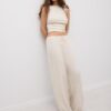 Hose mit geradem Bein und Bügelfalte Hose mit geradem Bein und Bügelfalte