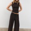 Hose mit geradem Bein und Bügelfalte Hose mit geradem Bein und Bügelfalte