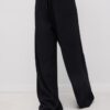 Hose mit geradem Bein und Bügelfalte Hose mit geradem Bein und Bügelfalte