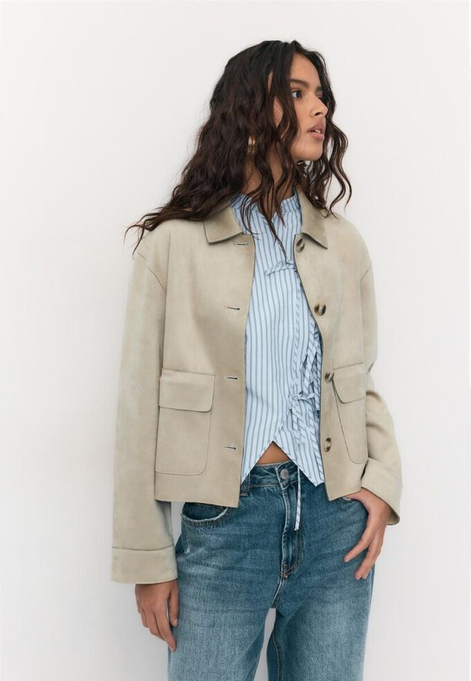 Jacke aus Kunstwildleder mit Taschen