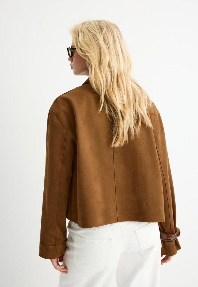 Jacke aus Kunstwildleder mit Taschen
