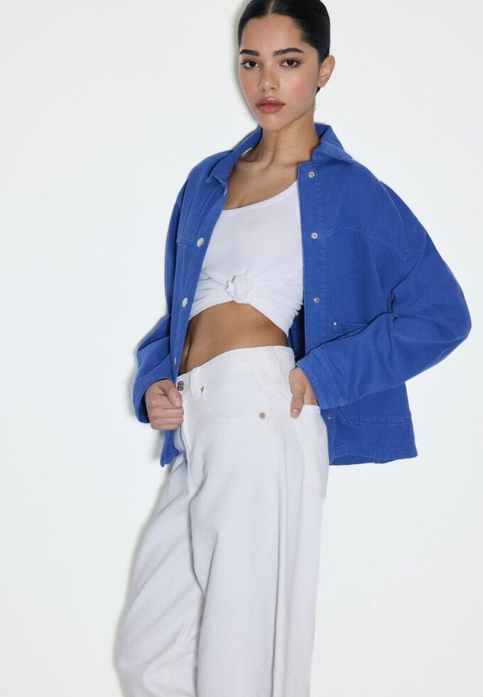 Jacke mit aufgesetzten Taschen Jacke mit aufgesetzten Taschen