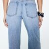 Jeans in gerader Passform mit Strasssteinen