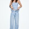 Jeans in gerader Passform mit Strasssteinen