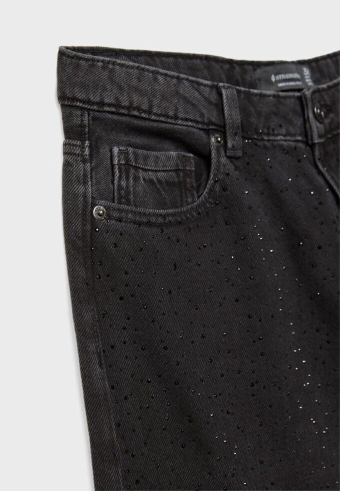 Jeans in gerader Passform mit Strasssteinen