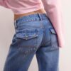 Jeans mit geradem Bein und doppelten Metallknöpfen