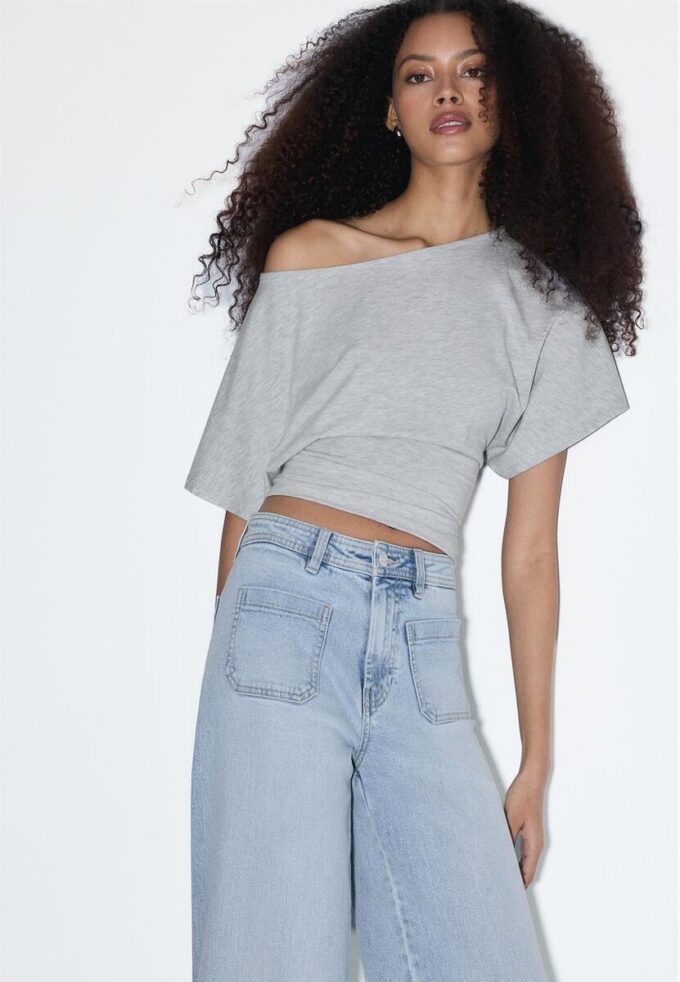 Jeans mit geradem Bein und Taschen Jeans mit geradem Bein und Taschen