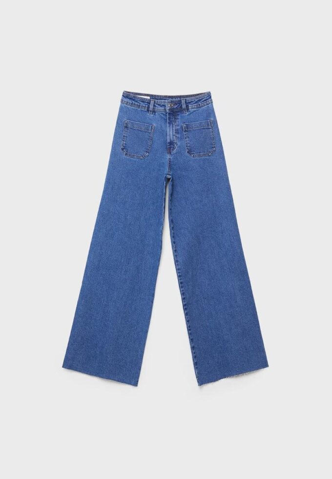 Jeans mit geradem Bein und Taschen Jeans mit geradem Bein und Taschen