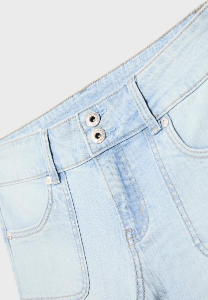 Jeans mit niedriger Leibhöhe und Nahttaschen