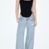 Jeans mit niedriger Leibhöhe und Wide Leg mit Strasssteinen